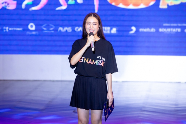 Hoàng Thùy Linh gây sốt khi đáp trả hỏi thắc mắc kỹ năng hát live tại Concert tiếp theo