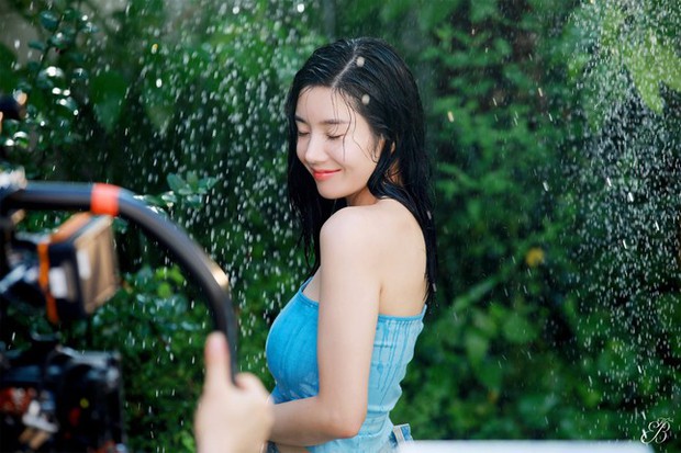 Bí quyết cuốn hút: Kwon Eun Bi tiết lộ điều không ngờ sau lễ hội nước