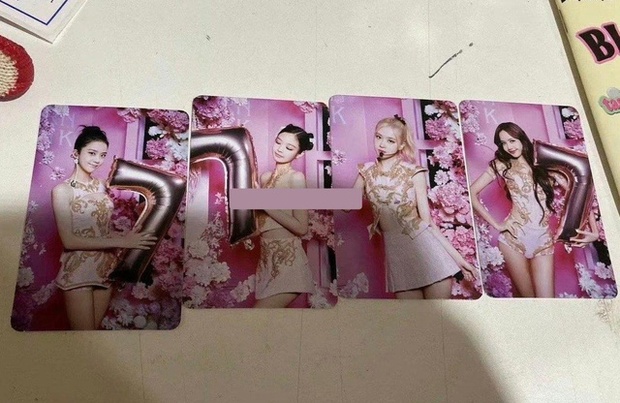 BLACKPINK tung bộ card 7 năm debut là ảnh chụp tại Hà Nội, fan Việt lại được dịp tự hào - Ảnh 1.