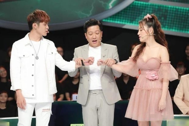 Đám cưới Puka và Gin Tuấn Kiệt: Trường Giang - Nhã Phương cùng song hành, Hoà Minzy bất ngờ công bố tin sinh em bé!