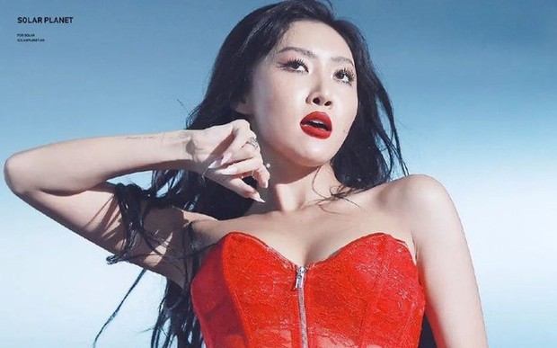 Hwasa (MAMAMOO) gục ngã trước scandal nhảy phản cảm - Ảnh 1.