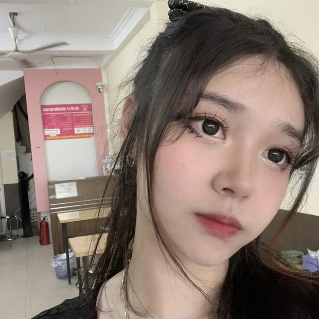 Nữ game thủ táo bạo tự tin nhận gạch đá với bộ trang phục cosplay đỉnh cao