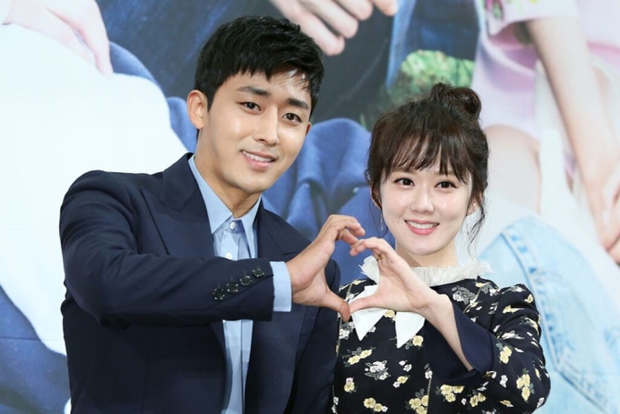Cặp đôi tái hợp gây sốt MXH: Nhà gái là mỹ nhân hack tuổi đỉnh nhất phim Hàn, nhà trai nổi tiếng vì diễn cực hay - Ảnh 5.