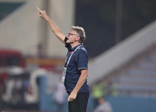 HLV Troussier: U23 Việt Nam có thể ghi thêm 3,4 bàn nữa - Ảnh 1. HLV Troussier: U23 Việt Nam có thể ghi thêm 3,4 bàn nữa - Ảnh 1.