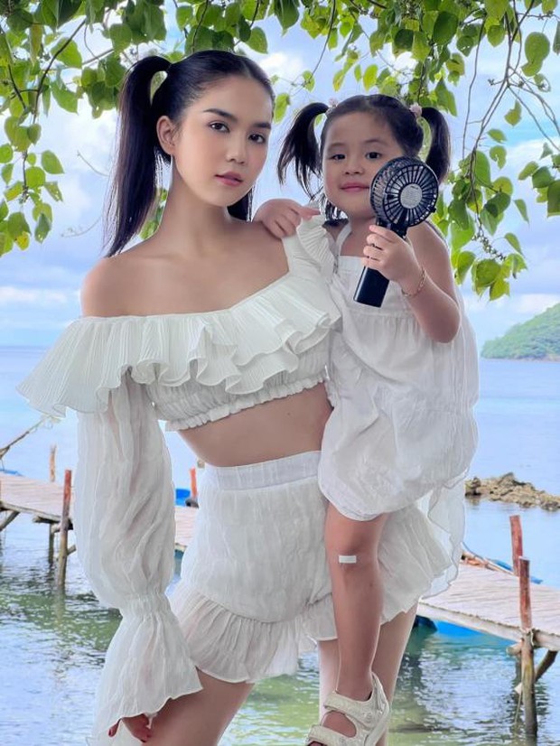 Ngọc Trinh: Tôi đã 34 tuổi nên khả năng có em bé tự nhiên khó, sợ mất thiên chức làm mẹ - Ảnh 5. Ngọc Trinh: Tôi đã 34 tuổi nên khả năng có em bé tự nhiên khó, sợ mất thiên chức làm mẹ - Ảnh 5.