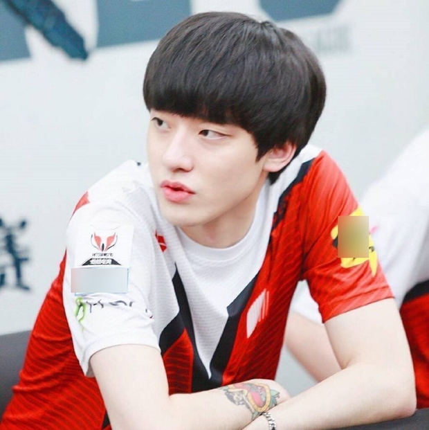 Chấn động! Mystic, nam thần LMHT, bị tố bạo hành từ người yêu cũ: Khám phá tình tiết gây sốc!