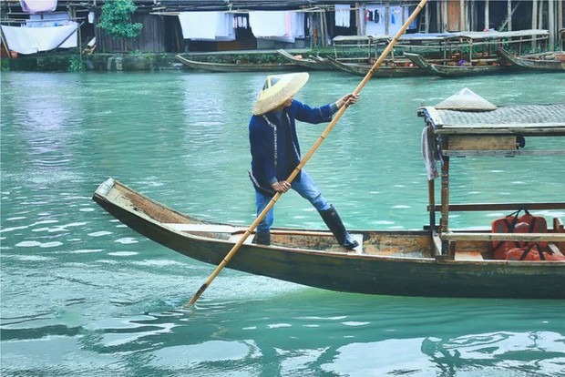 Cận cảnh vẻ đẹp vượt thời gian của trấn Phù Dung - trấn cổ nghìn năm treo trên thác nước - Ảnh 11.