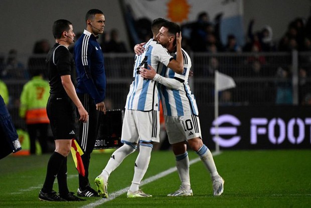 Messi tiết lộ điều đáng lo ngại về sức khỏe sau khi thi đấu ấn tượng đem về chiến thắng cho đội tuyển Argentina