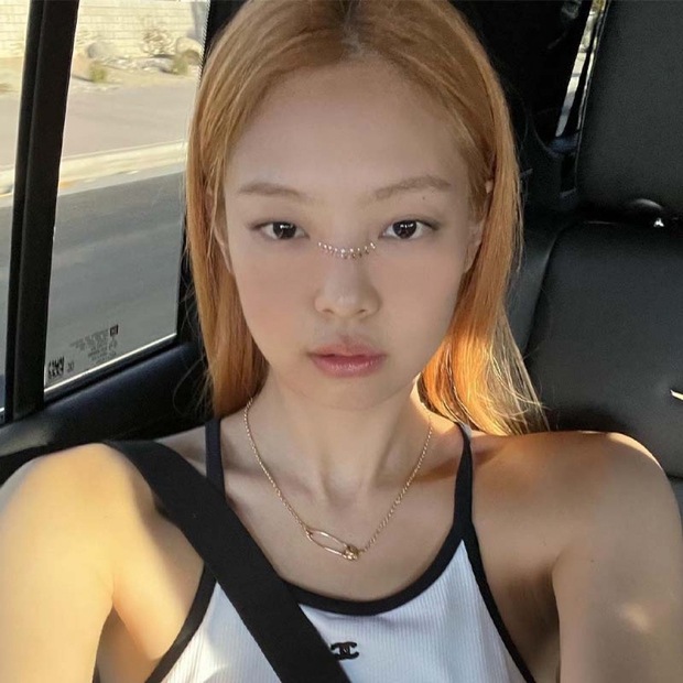 Quá trình thăng hạng nhan sắc qua từng năm của Jennie (Blackpink) - Ảnh 14. Quá trình thăng hạng nhan sắc qua từng năm của Jennie (Blackpink) - Ảnh 14.