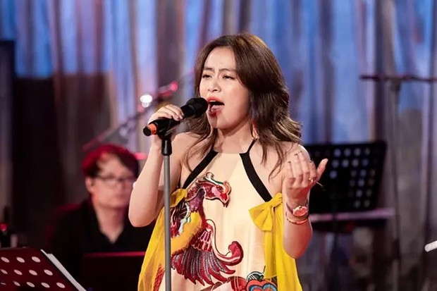 Khám phá tài năng hát live của Hoàng Thùy Linh trong live show