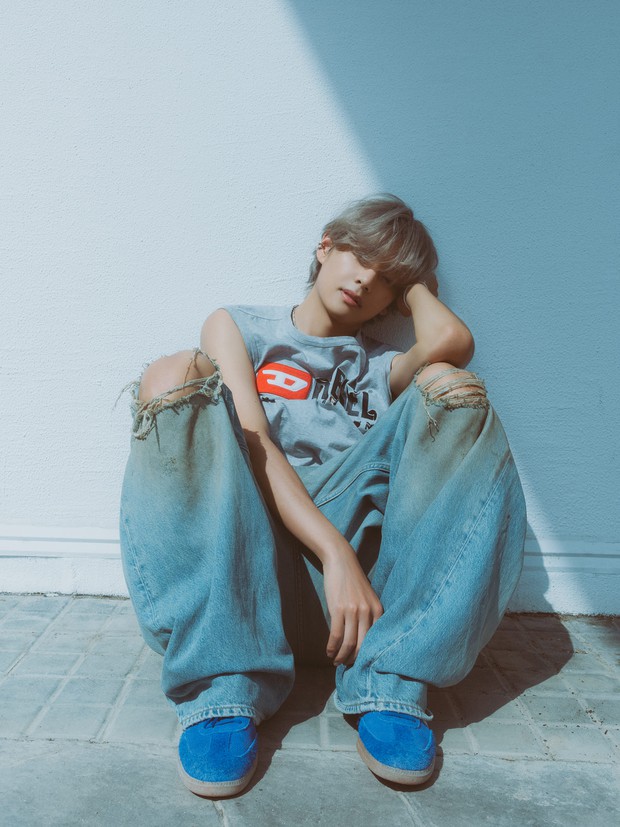 BTS V solo gặp rủi ro: Dính scandal Jennie, thành tích thấp và lập kỷ lục thì bị loại vì vi phạm thống kê