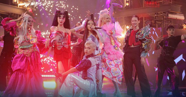 Cám ơn chị Pháp Kiều và Suboi vì màn trình diễn sôi động ủng hộ cộng đồng LGBT tại Chung kết Rap Việt!