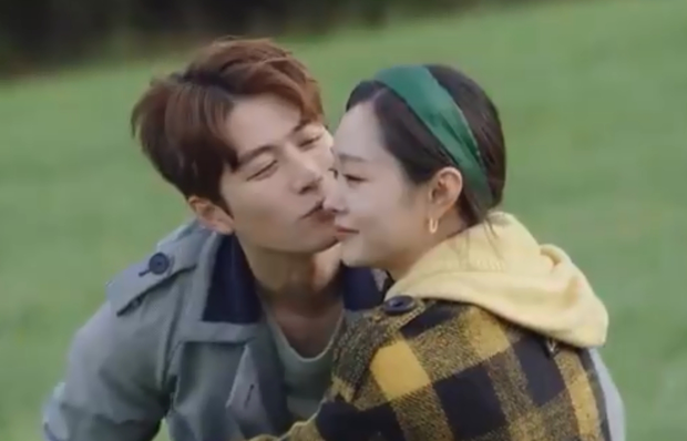 Quá tội cho mỹ nam mất tích 6 năm mới trở lại showbiz, phim ra mắt bị chê thảm hoạ ngôn tình - Ảnh 3. Quá tội cho mỹ nam mất tích 6 năm mới trở lại showbiz, phim ra mắt bị chê thảm hoạ ngôn tình - Ảnh 3.
