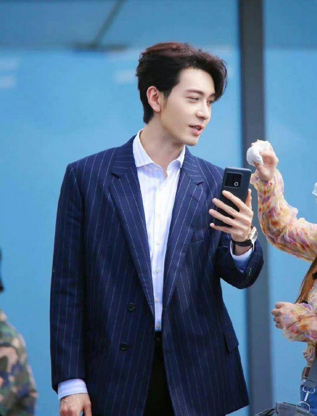 Vai diễn tổng tài nổi tiếng, phim ngôn tình hot chỉ sau 20 phút tạo kỷ lục rating và làm chị em mê mệt 'nhận chồng'