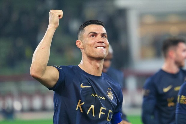 Cristiano Ronaldo vượt mốc chạm đến kỷ lục thế kỷ 21
