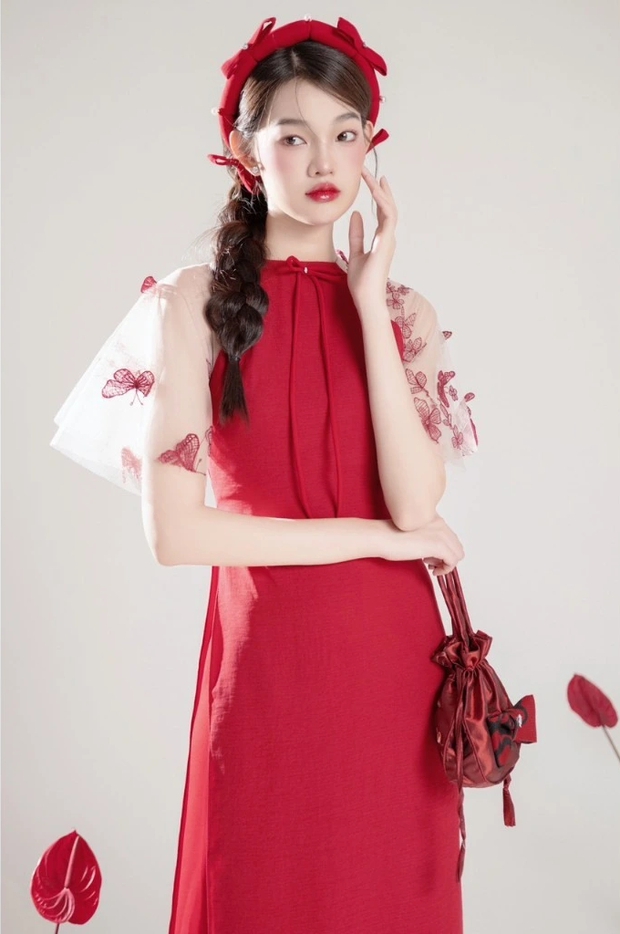 Mùng 1 Tết diện áo dài đỏ: Xinh sang nức nở, quan trọng là còn giúp chủ nhân hút may mắn đầu năm - Ảnh 3.