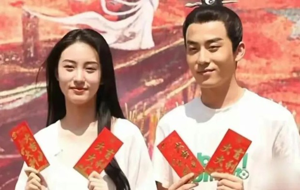 Tiểu Long Nữ phiên bản mới gây thất vọng, Lưu Diệc Phi vẫn vượt trội so với 'hoa khôi giảng đường'?