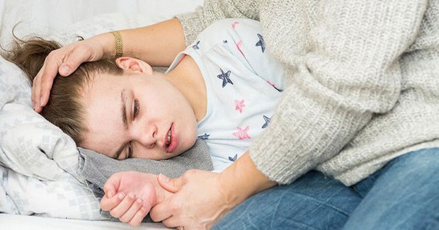 80% bệnh nhân động kinh tại Việt Nam là trẻ em: Bác sĩ chỉ ra những triệu chứng nghi ngờ - Ảnh 3. 80% bệnh nhân động kinh tại Việt Nam là trẻ em: Bác sĩ chỉ ra những triệu chứng nghi ngờ - Ảnh 3.