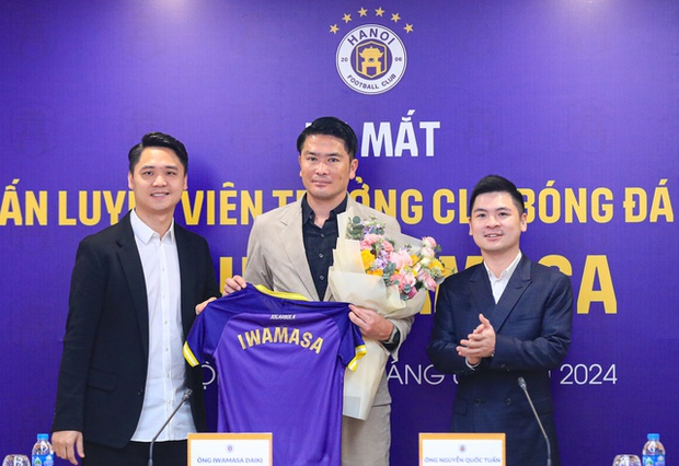 HLV Nhật Bản hưởng ứng phong cách của Pep Guardiola, mong muốn CLB Hà Nội thi đấu tấn công, áp đảo