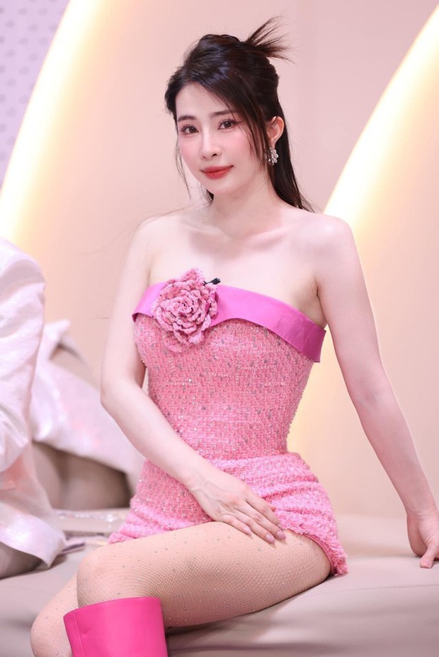 Quỳnh Nga và Lệ Quyên: Hồi sinh với danh hiệu và vết thương màu tím ở Đạp gió