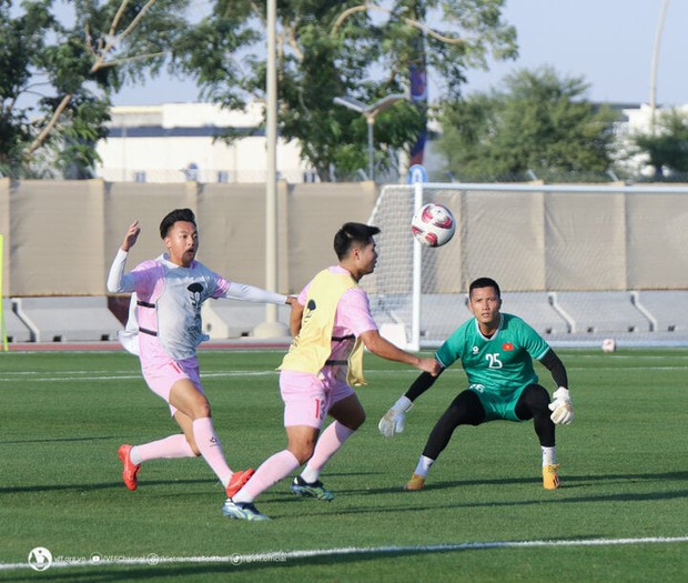 Duy Mạnh khỏe mạnh trở lại, đội tuyển Việt Nam sẵn sàng gặp Nhật Bản