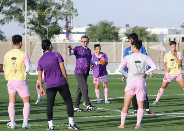 Duy Mạnh khỏe mạnh trở lại, đội tuyển Việt Nam sẵn sàng gặp Nhật Bản