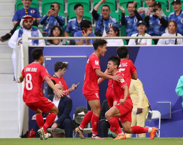 Mãnh hổ Phạm Tuấn Hải tạo địa chấn, sút tung lưới đội tuyển Nhật Bản giúp đội tuyển Việt Nam dẫn 2-1 - Ảnh 3.