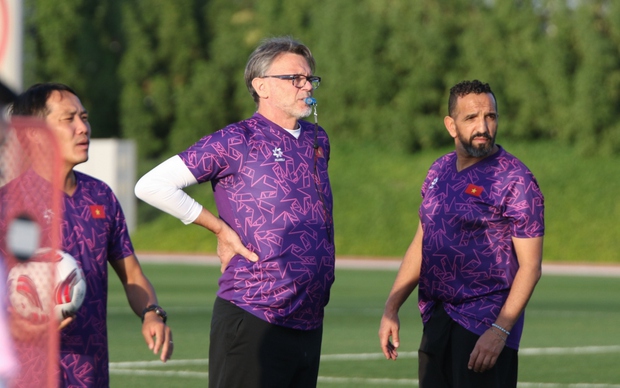 ĐT Việt Nam gặp khó khăn trước trận đấu với ĐT Nhật Bản