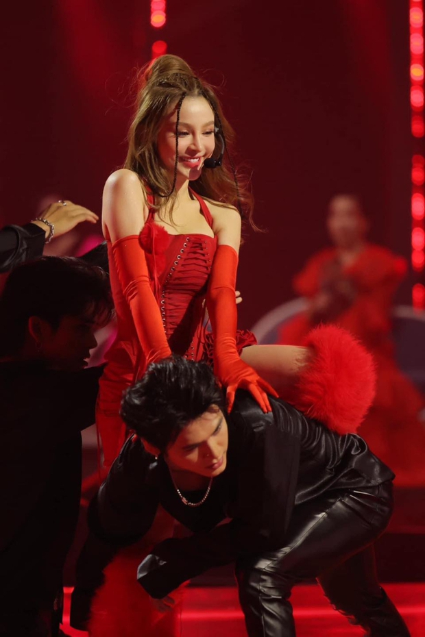 Rộ tin chị đẹp được hồi sinh cao điểm nhất công diễn 5, thay Huyền Baby vào chung kết - Ảnh 3.