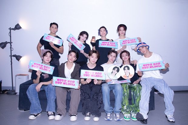 Kiếp nạn concert SEVENTEEN tại Philippines: SVĐ nứt vỡ nguy hiểm, fan ngất xỉu, 1 thành viên rời sân khấu vì lý do sức khỏe! - Ảnh 11.