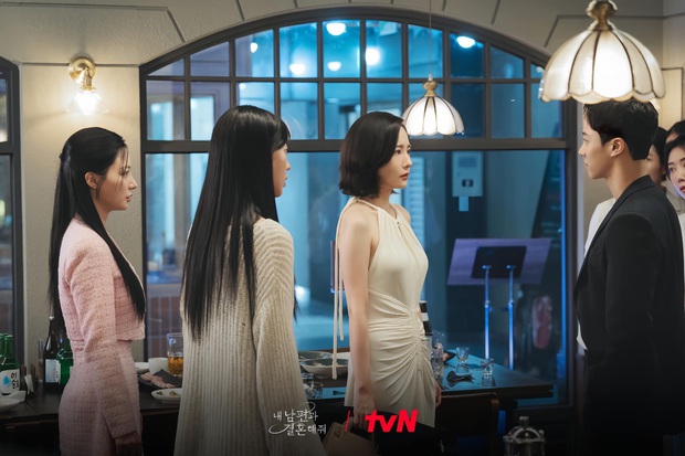 Loạt phim đáng xem của mỹ nhân Hàn hot nhất hiện tại: Nữ hoàng lãng mạn, từng có cảnh cởi áo gây bão MXH - Ảnh 7.
