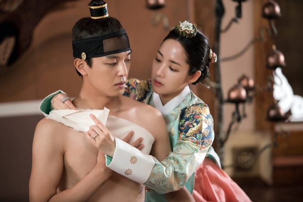Loạt phim đáng xem của mỹ nhân Hàn hot nhất hiện tại: Nữ hoàng lãng mạn, từng có cảnh cởi áo gây bão MXH - Ảnh 2.