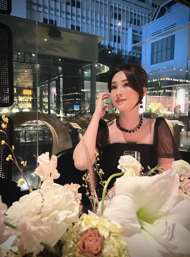 Đặng Thu Thảo làm dâu hào môn: Hiếm khi chia sẻ cuộc sống riêng tư, mối quan hệ với mẹ chồng thế nào? - Ảnh 4.