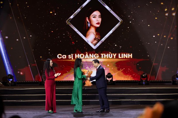 Lãnh đạo Cục Nghệ thuật biểu diễn phản hồi tranh cãi Hoàng Thùy Linh là ca sĩ nổi bật - Ảnh 2.