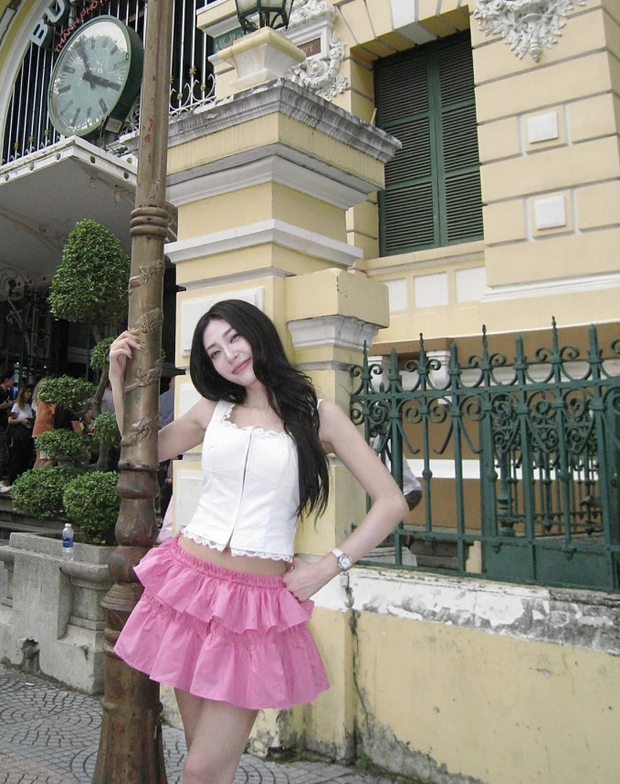 Màn đọ eo ác liệt của dàn Chị đẹp đạp gió rẽ sóng: Lan Ngọc diện đồ phá cách, Huyền baby kín đáo mà vẫn sexy khó cưỡng - Ảnh 9. Màn đọ eo ác liệt của dàn Chị đẹp đạp gió rẽ sóng: Lan Ngọc diện đồ phá cách, Huyền baby kín đáo mà vẫn sexy khó cưỡng - Ảnh 9.