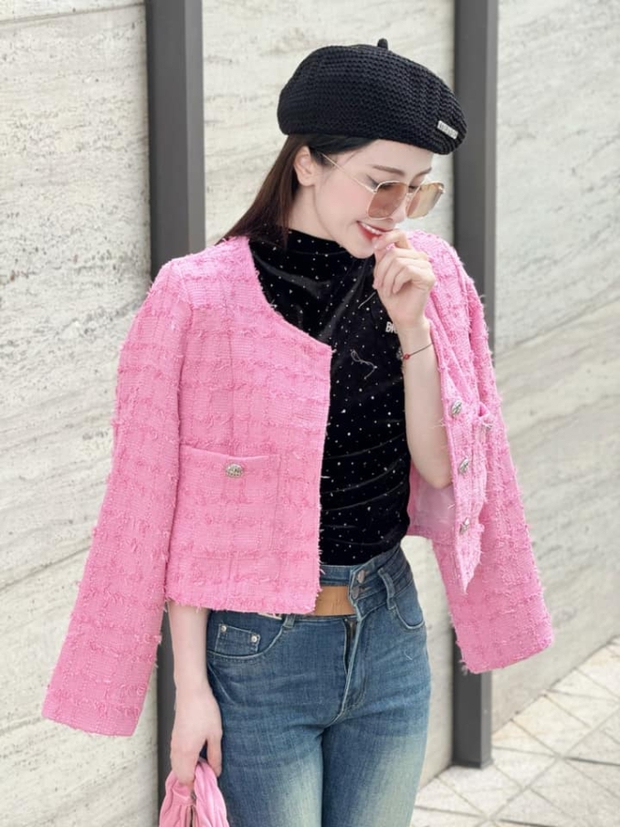 Màn đọ eo ác liệt của dàn Chị đẹp đạp gió rẽ sóng: Lan Ngọc diện đồ phá cách, Huyền baby kín đáo mà vẫn sexy khó cưỡng - Ảnh 4. Màn đọ eo ác liệt của dàn Chị đẹp đạp gió rẽ sóng: Lan Ngọc diện đồ phá cách, Huyền baby kín đáo mà vẫn sexy khó cưỡng - Ảnh 4.