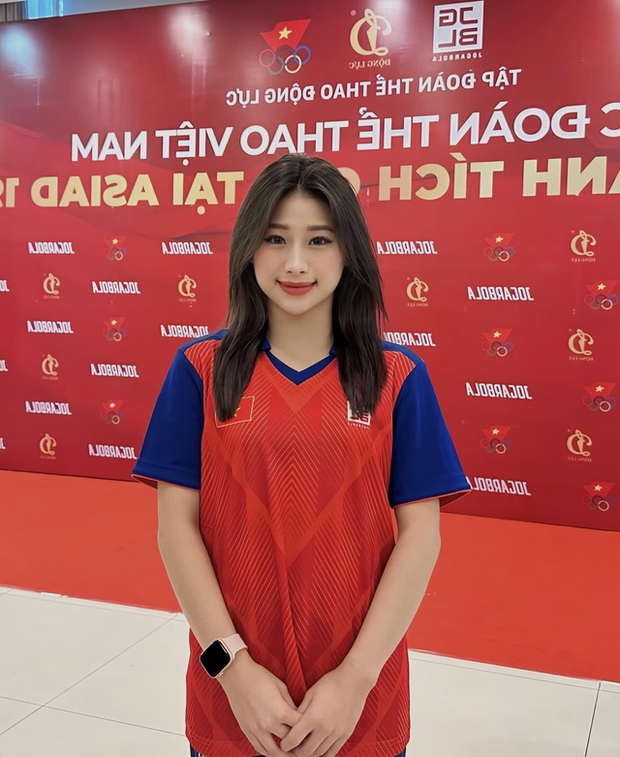 Những hotgirl thể thao giải nghệ ở tuổi đuôi mươi gây tiếc nuối: Phạm Như Phương, Quả bóng vàng nữ và Top 10 Hoa hậu - Ảnh 2.