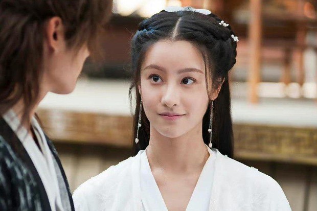 Sao nữ kêu gọi khán giả bỏ xem phim vì bản thân quá xấu, thức cả đêm xin lỗi từng bình luận chê bai - Ảnh 6.