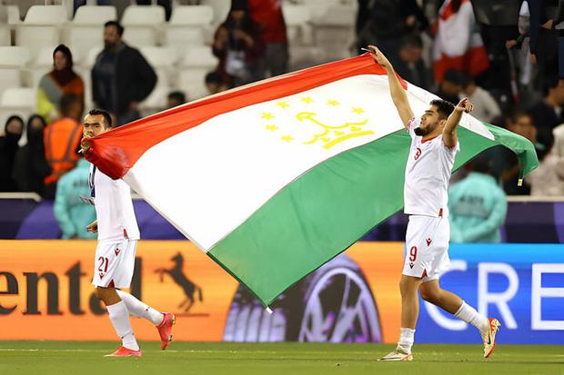 Đội lần đầu dự Asian Cup góp phần đẩy tuyển Việt Nam khỏi top 100 thế giới - Ảnh 1.