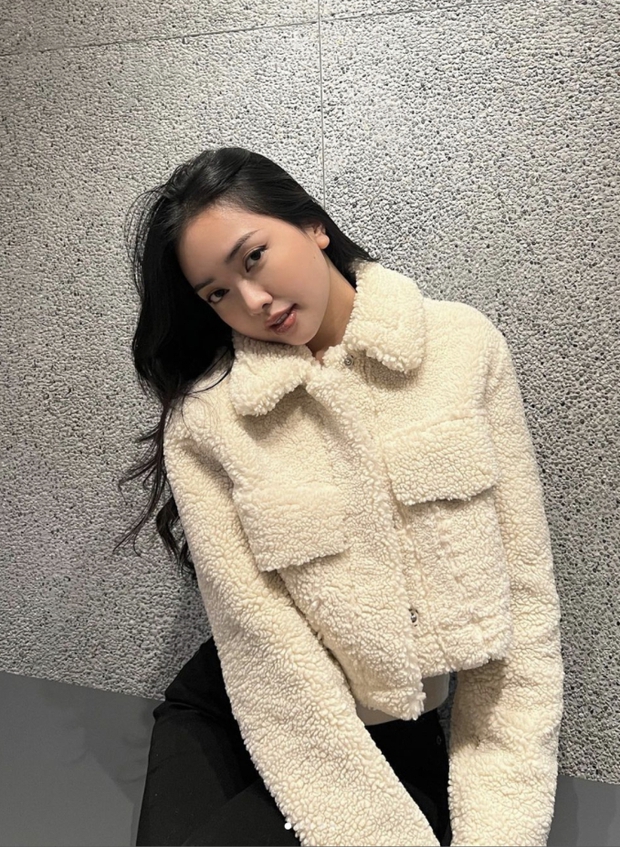 Doãn Hải My, Mai Hà Trang và Ngô Tố Uyên có phong cách cực giống nhau khi trời lạnh: Nàng WAG nào xinh hơn? - Ảnh 8.