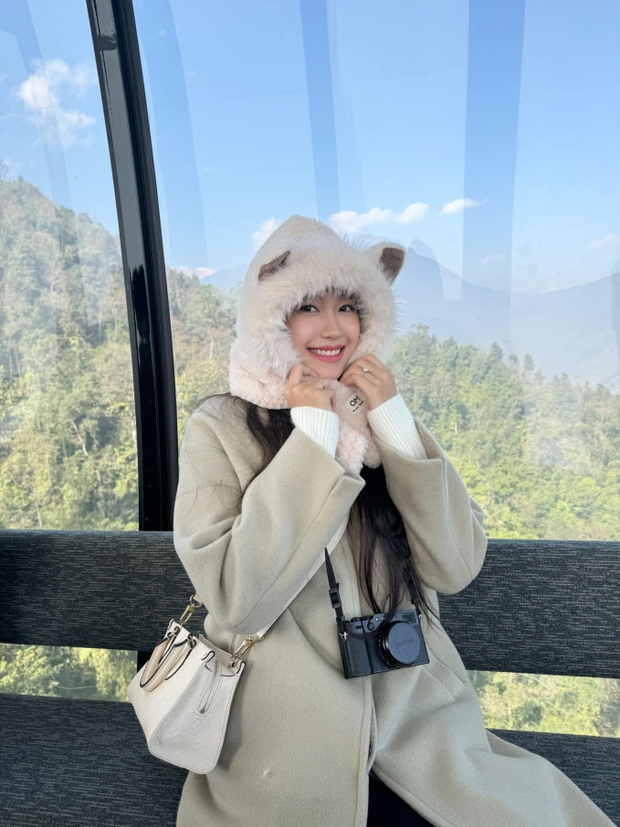 Doãn Hải My, Mai Hà Trang và Ngô Tố Uyên có phong cách cực giống nhau khi trời lạnh: Nàng WAG nào xinh hơn? - Ảnh 2.