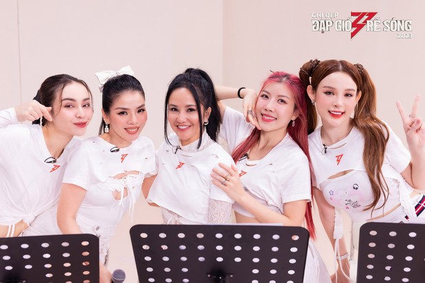 Suy ngẫm khác về ồn ào của chị đẹp Lệ Quyên và Trang Pháp - Ảnh 1.