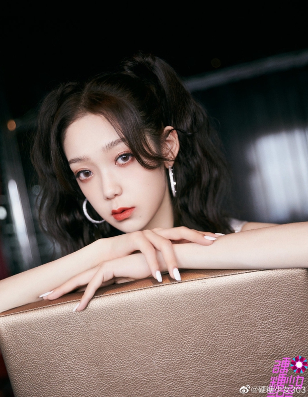 Rục rịch tái xuất hậu phong sát, Angelababy liền bị nhân viên Keep Running tố bắt nạt đồng nghiệp và có thái độ tồi tệ - Ảnh 4.