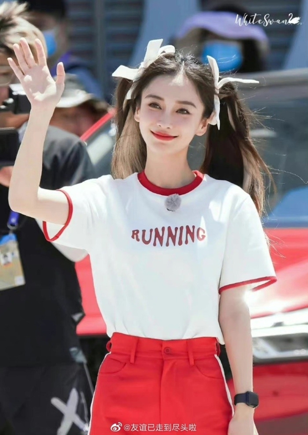 Rục rịch tái xuất hậu phong sát, Angelababy liền bị nhân viên Keep Running tố bắt nạt đồng nghiệp và có thái độ tồi tệ - Ảnh 3.