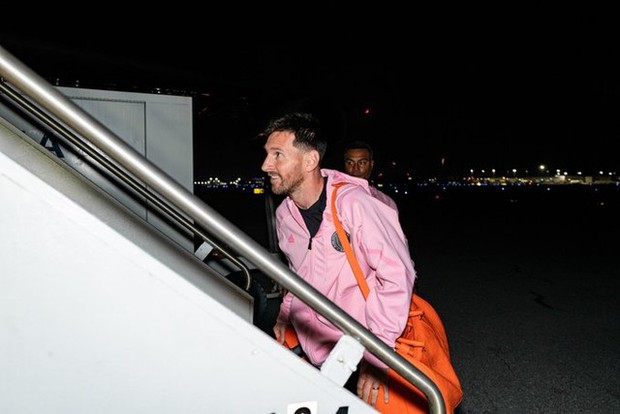 Messi đã sẵn sàng cho trận đấu cuối, Ronaldo phải chạy đua với thời gian - Ảnh 1.