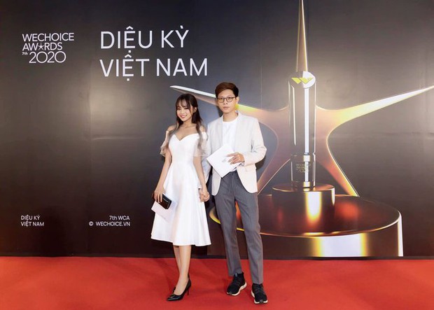 Gala WeChoice Awards 2023 quy tụ toàn cái tên hot làng game: Dàn MC Esports đỉnh của chóp, BLV nức tiếng - Ảnh 3.