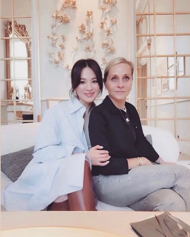 Song Hye Kyo khoe khoảnh khắc hẹn hò bạn bè ở trời Tây, netizen đặc biệt chú ý tới nhân vật quyền lực này - Ảnh 4.
