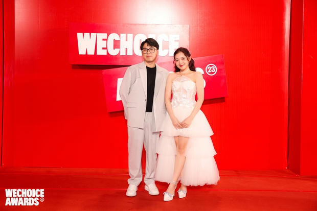 Kiaya và dàn streamer/ MC Esports nổi bật bật trên thảm đỏ Gala WeChoice Awards 2023 - Ảnh 2.