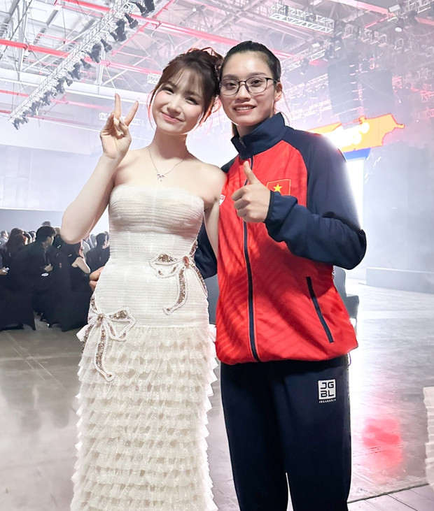 Hé lộ ảnh hậu trường 4 cô gái vàng của thể thao Việt Nam giao lưu cùng Diva Mỹ Linh, hoa hậu Hương Giang, Hoà Minzy - Ảnh 6.