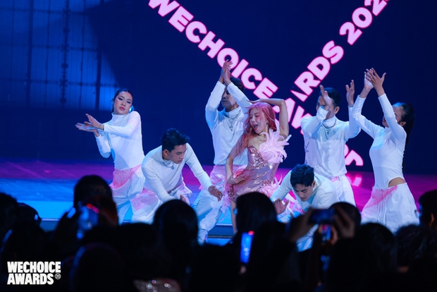 7 chị đẹp khoe visual bén đứt tay ở WeChoice 2023: Khổng Tú Quỳnh yêu kiều, Diệp Lâm Anh - Trang Pháp bốc quá rồi! - Ảnh 9.